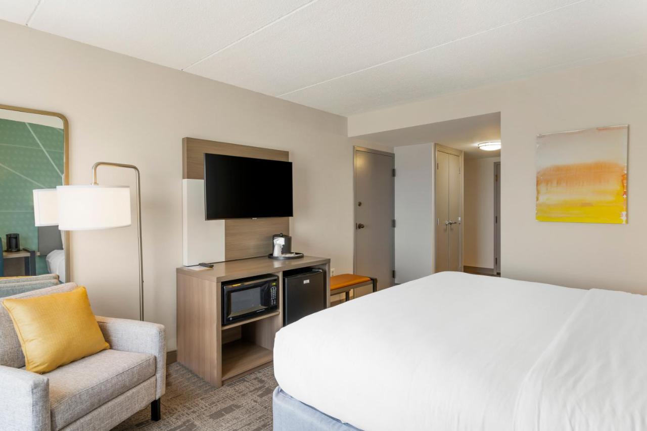 Comfort Inn & Suites ווטרטאון מראה חיצוני תמונה